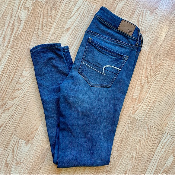 American Eagle Outfitters Denim - American Eagle Low-Rise Jeggings - Size: 4